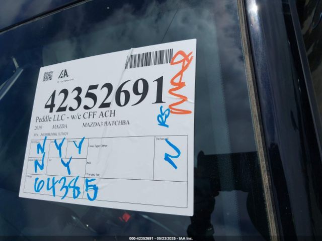 JM1BPBJM6K1123624 Mazda MAZDA3 HATCHBACK