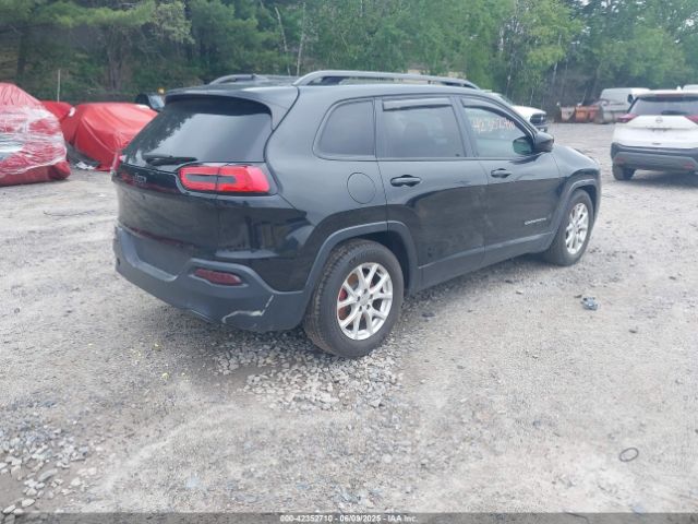 1C4PJMCBXFW588169 Jeep Cherokee Latitude
