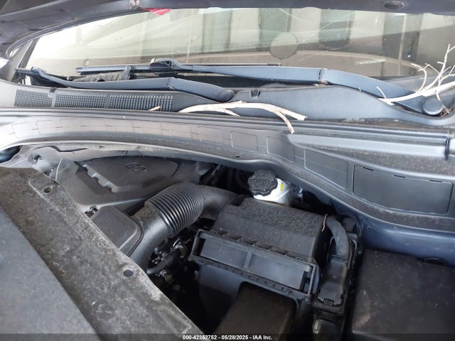 5XYZTDLB0JG573382 Hyundai Santa Fe Sport 2.4l