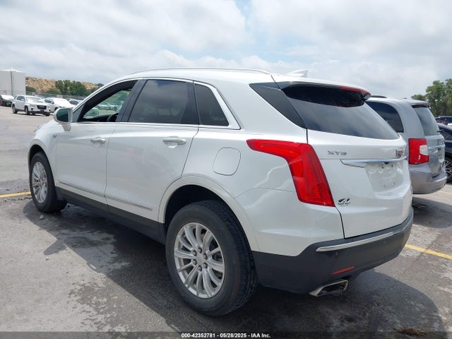 2019 CADILLAC XT5 1GYKNARSXKZ117520 Photo 2