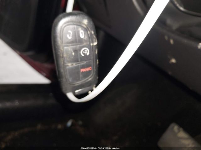 2017 JEEP CHEROKEE 1C4PJLDS7HW572068 Photo 10