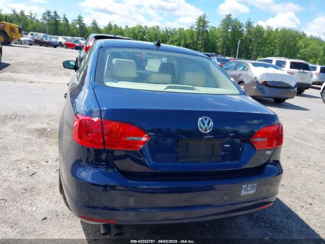 3VWD17AJ1EM383107 Volkswagen Jetta