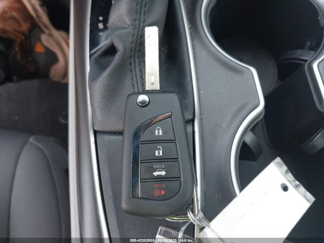 4T1C11AK3MU465429 Toyota CAMRY LE