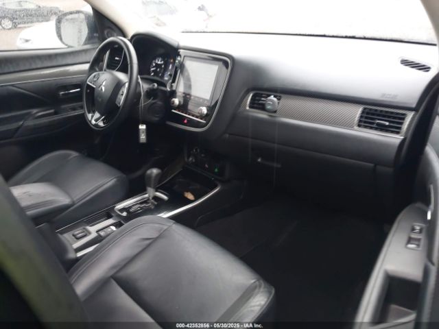 2020 MITSUBISHI OUTLANDER JA4AD3A3XLZ030748 Photo 4