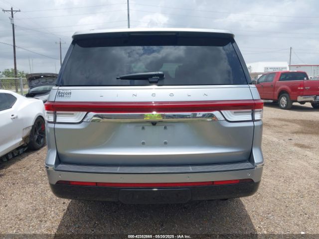 5LMJJ2KG8PEL05663 Lincoln Navigator Reserve