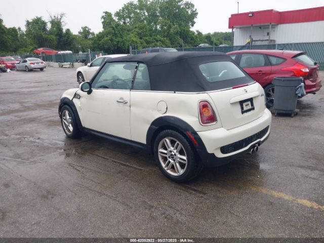 2010 MINI COOPER S WMWMS3C5XATY50784 Photo 2