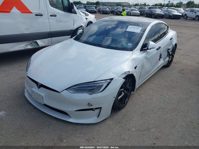 2021 TESLA MODEL S 5YJSA1E6XMF452747 Photo 1