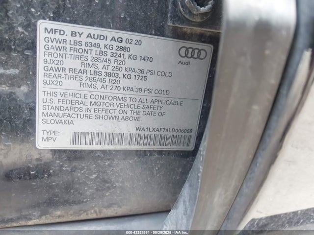 2020 AUDI Q7 WA1LXAF74LD006068 Photo 8