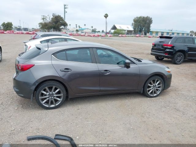 3MZBN1L36JM227999 Mazda py