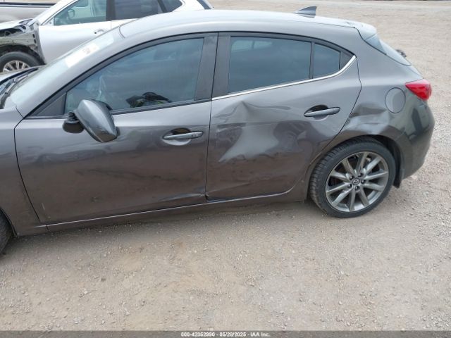 3MZBN1L36JM227999 Mazda py
