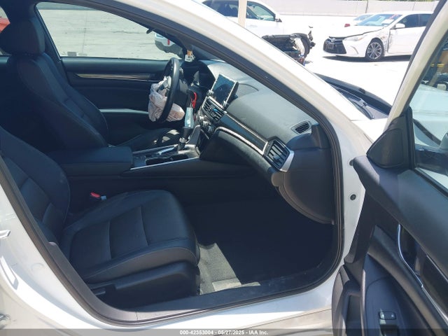 1HGCV1F30NA061051 Honda l15be