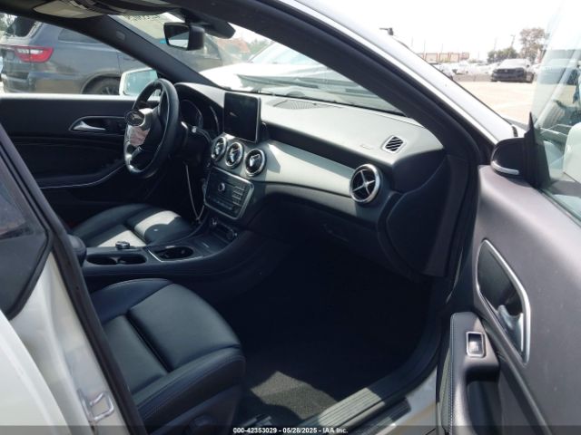 WDDSJ4EB0GN373243 Mercedes-Benz CLA 250