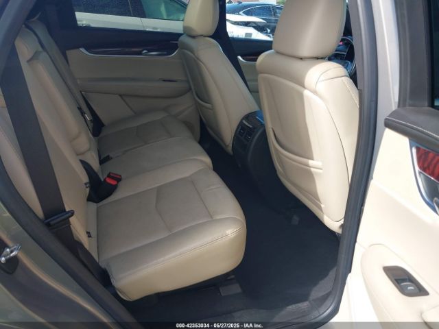2018 CADILLAC XT5 1GYKNERS2JZ147021 Photo 7
