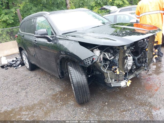 2021 TOYOTA HIGHLANDER 5TDDZRBH5MS082650