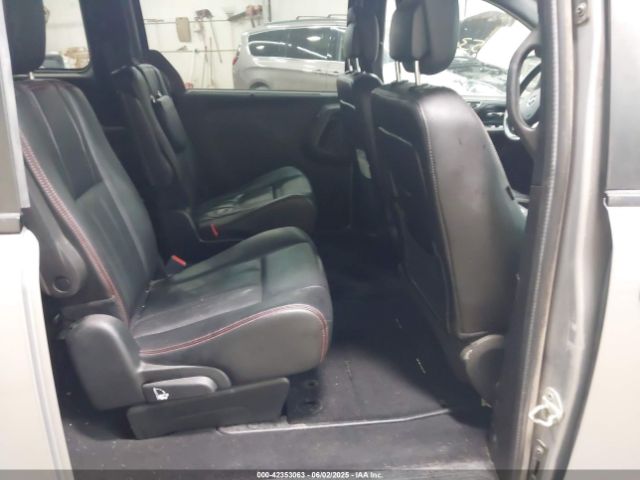 2C4RDGEGXJR221123 Dodge Grand Caravan Gt