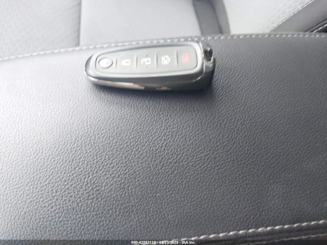 2019 FORD ESCAPE 1FMCU9GD9KUA52670 Photo 10
