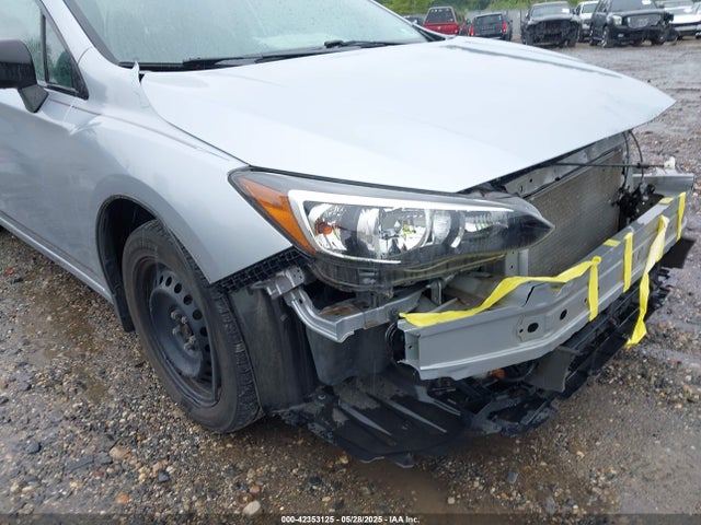 4S3GKAA65J3622157 Subaru Impreza 2.0i