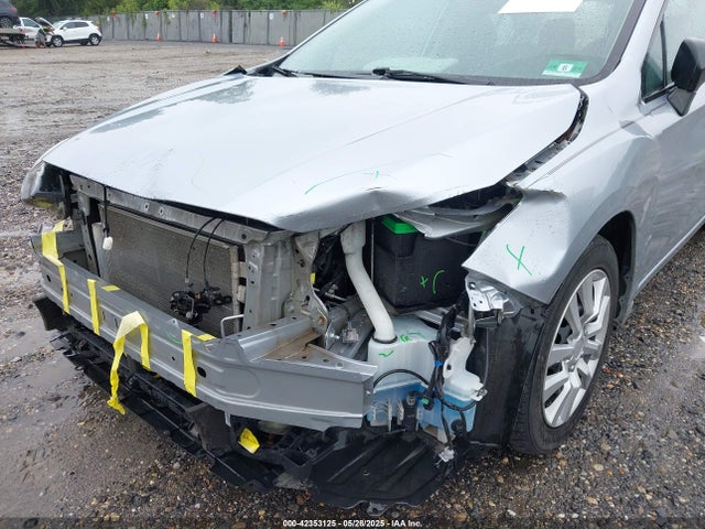 4S3GKAA65J3622157 Subaru Impreza 2.0i