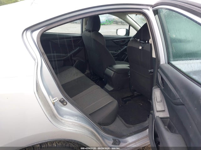 4S3GKAA65J3622157 Subaru Impreza 2.0i