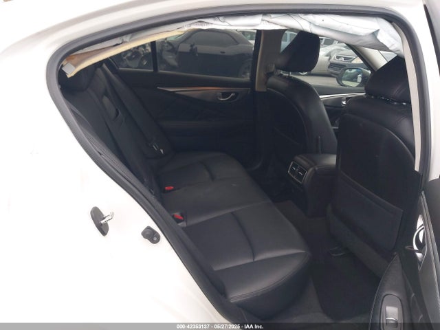 JN1BV7AP4FM352727 Infiniti 2015