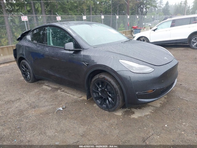 2025 TESLA MODEL Y 7SAYGDEE5SF262744 Photo 0