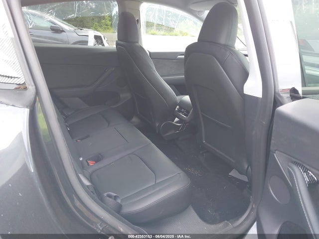 2025 TESLA MODEL Y 7SAYGDEE5SF262744 Photo 7