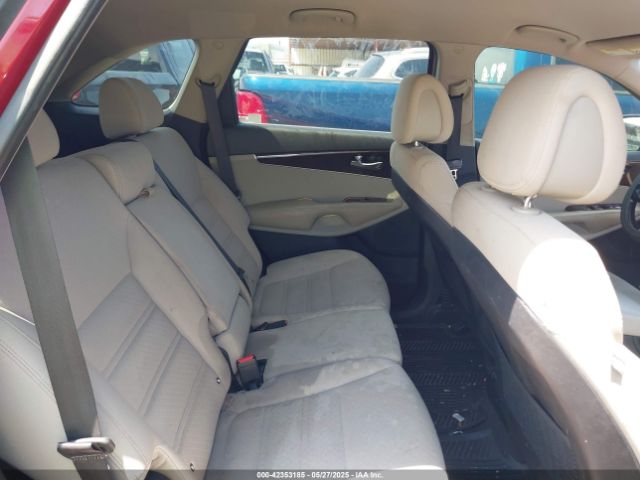 5XYPG4A50GG018613 KIA Sorento 3.3l Lx