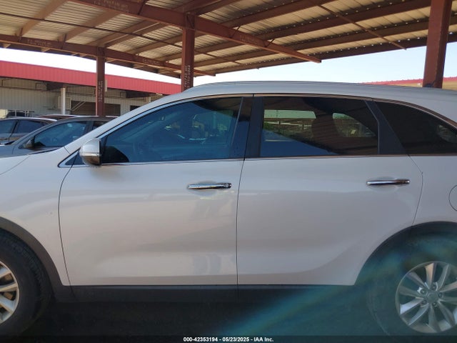 2016 Kia Sorento 2.4l Lx მანქანა იყიდება აუქციონზე, vin: 5XYPG4A3XGG169988, აუქციონის ნომერი: 42353194