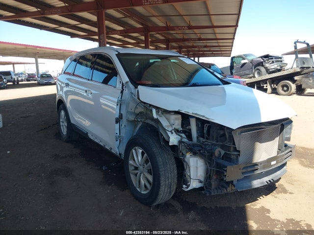 2016 Kia Sorento 2.4l Lx მანქანა იყიდება აუქციონზე, vin: 5XYPG4A3XGG169988, აუქციონის ნომერი: 42353194