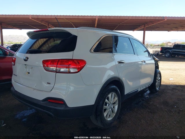 2016 Kia Sorento 2.4l Lx მანქანა იყიდება აუქციონზე, vin: 5XYPG4A3XGG169988, აუქციონის ნომერი: 42353194