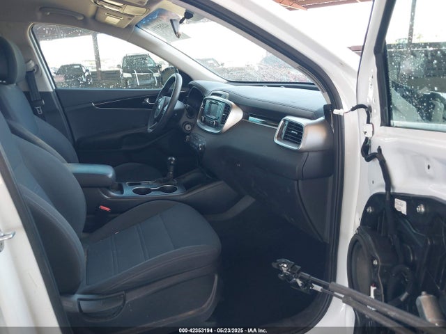 2016 Kia Sorento 2.4l Lx მანქანა იყიდება აუქციონზე, vin: 5XYPG4A3XGG169988, აუქციონის ნომერი: 42353194