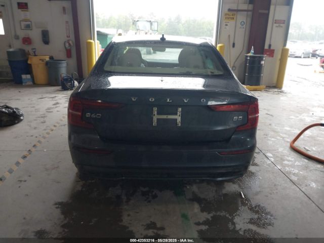 7JRL12FL0RG295565 Volvo S60 B5 Plus Dark Theme
