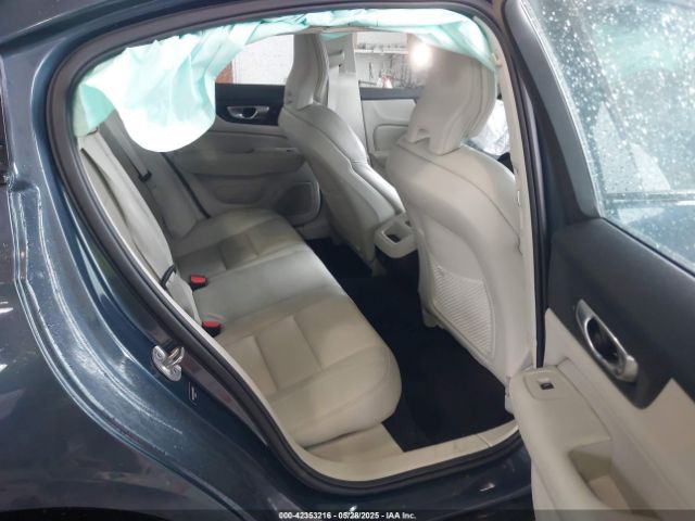 7JRL12FL0RG295565 Volvo S60 B5 Plus Dark Theme