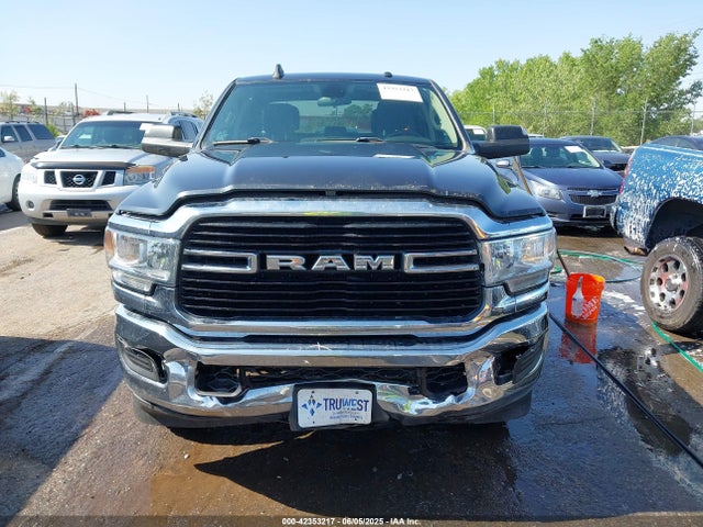 42353217 :رقم المزاد ، 3C6UR5DJ4KG666629 vin ، 2019 Ram 2500 Big Horn  4x4 6'4 Box مزاد بيع