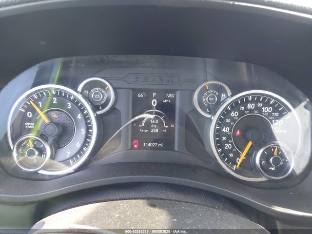 42353217 :رقم المزاد ، 3C6UR5DJ4KG666629 vin ، 2019 Ram 2500 Big Horn  4x4 6'4 Box مزاد بيع