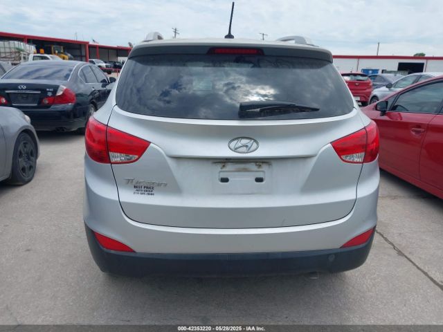 KM8JU3AG5EU800844 Hyundai TUCSON SE
