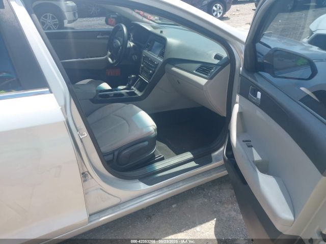 5NPE24AF2GH303885 Hyundai SONATA SE