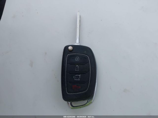 5NPE24AF2FH025052 Hyundai SONATA SE
