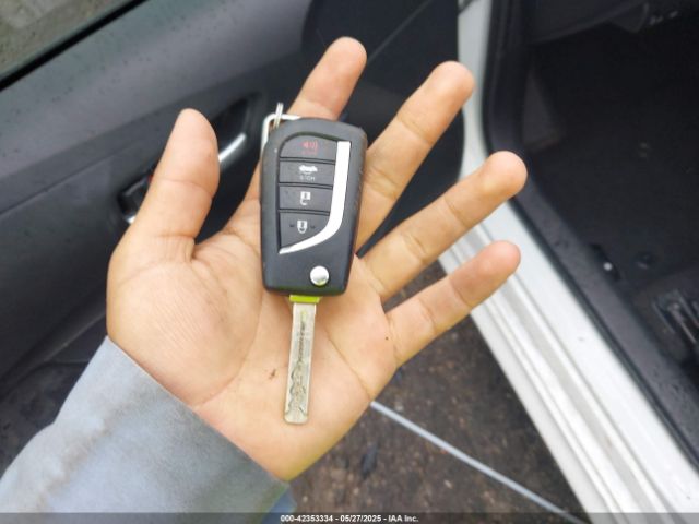 5YFEPRAE3LP075222 Toyota COROLLA LE