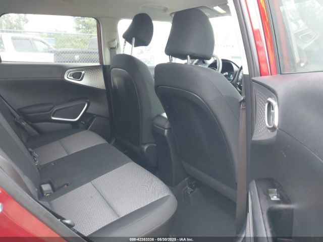 KNDJ23AU7N7811813 KIA SOUL LX