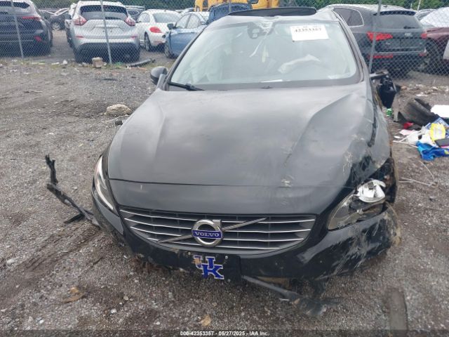 YV1612TK3G2411949 Volvo S60 T5 Premier