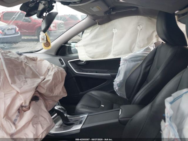 YV1612TK3G2411949 Volvo S60 T5 Premier