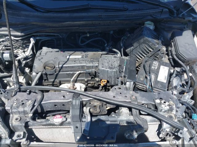 2HKRM3H39GH512249 Honda CR-V LX