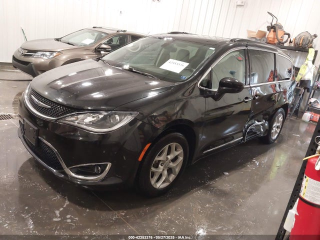 42353376 :رقم المزاد ، 2C4RC1BG7HR507820 vin ، 2017 Chrysler Pacifica Touring-l مزاد بيع