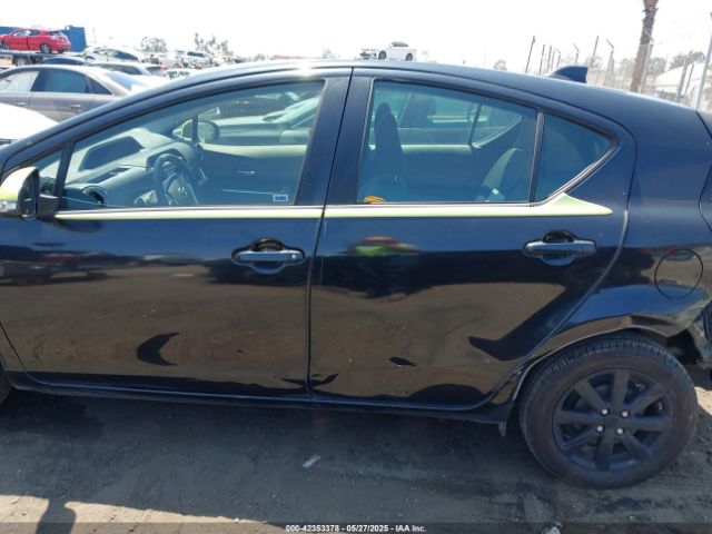 JTDKDTB37G1115950 Toyota Prius C Persona Series