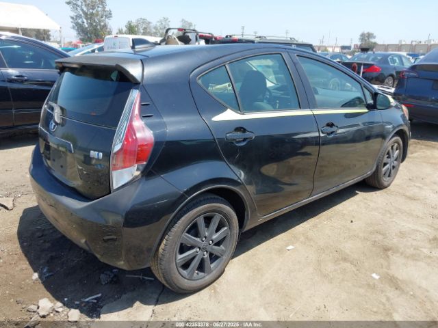 JTDKDTB37G1115950 Toyota Prius C Persona Series