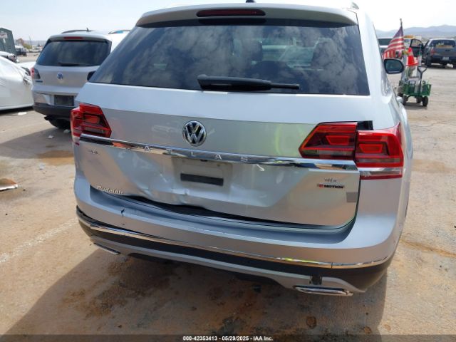 2018 VOLKSWAGEN ATLAS 1V2MR2CAXJC537383 Photo 5