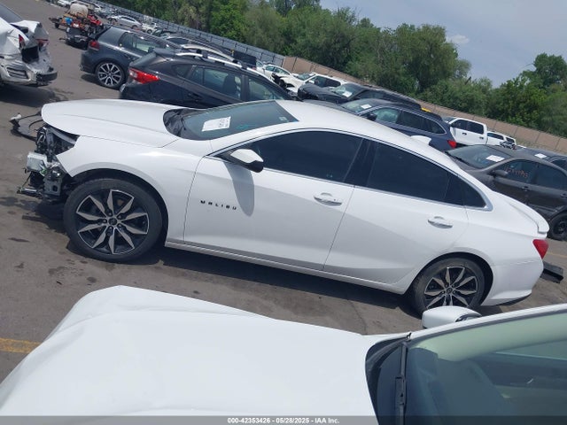1G1ZG5ST9LF120879 Chevrolet Malibu Fwd Rs