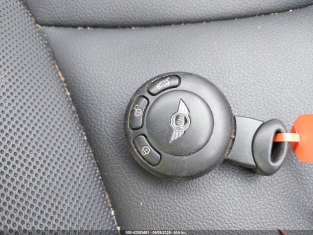 2012 MINI COOPER WMWSU3C52CT257117 Photo 10