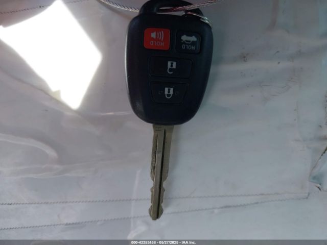 2T1BURHE4GC732181 Toyota COROLLA LE